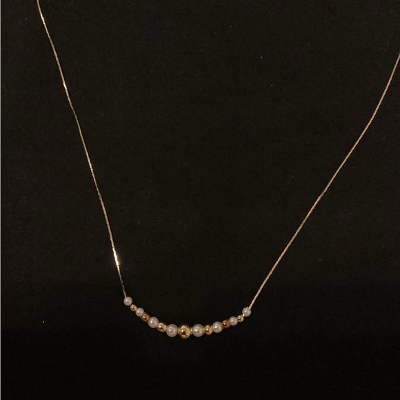 Imperial Gold Faux Round Gold/Pearl Necklace - Picture 7 of 8